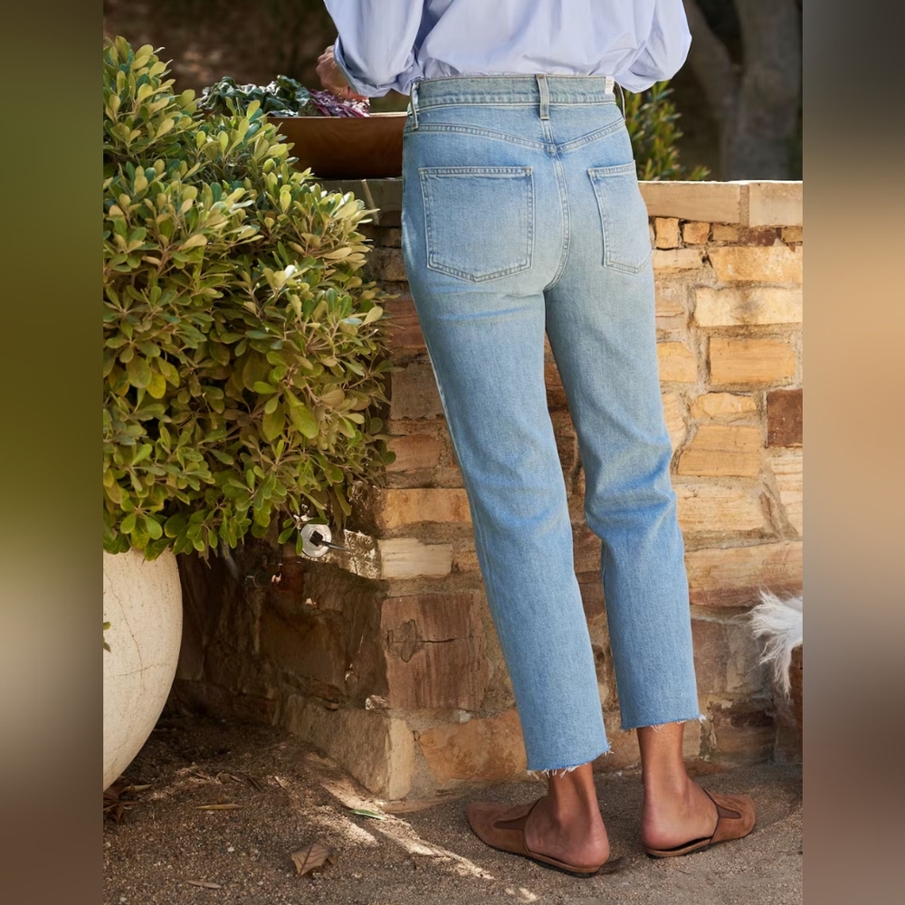 FRANK & EILEEN High Rise Light Wash The Monaghan Mom Crop Jeans - Picture 6 of 16